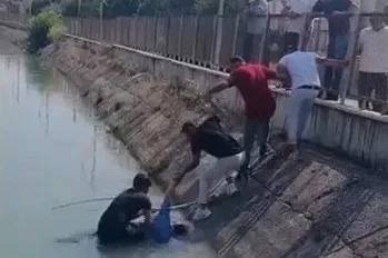 Tarsus’ta sulama kanalına düşen şahıs ölümden döndü
