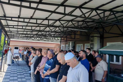 Alper Başören gözyaşları arasında son yolculuğuna uğurlandı
