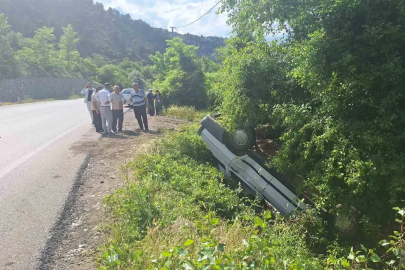 Çorum’da otomobil şarampolde takla attı: 1 yaralı
