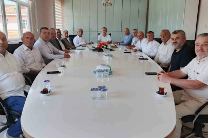Bafra’da ziraat odası başkanlarından buğday ve arpa fiyatı açıklaması
