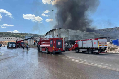 Gaziantep’te fabrika yangını kontrol altına alındı
