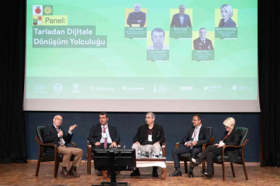 Tarımın dijital geleceği İzmir’de konuşuldu
