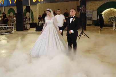 Adliye koridorlarında başlayan aşk mutlu bir yuvaya dönüştü

