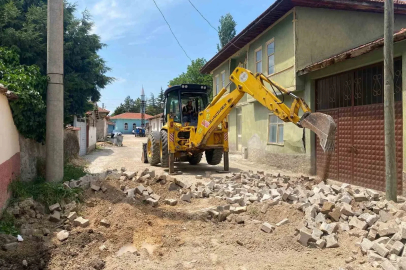 İnönü’de bozulan yollar yenileniyor
