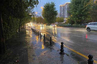 Ankara’da sağanak yağış etkili oldu
