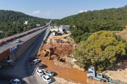 Torba ana depo hattı üçe ayrılarak Bodrum geneli su kesintisinin önüne geçiliyor
