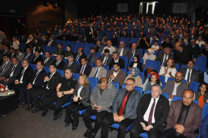 Kars’ta kitap seferberliği: 98 bin kitap okundu, en çok okuyan öğrenci ve veliler ödüllendirildi
