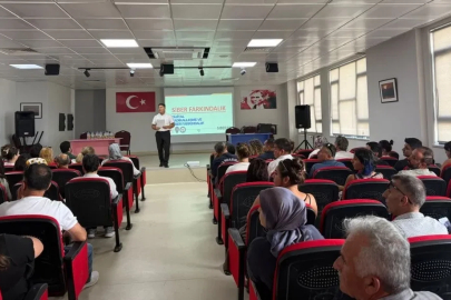 Burhaniye’de Okul Güvenliği Bilgilendirme Toplantısı yapıldı
