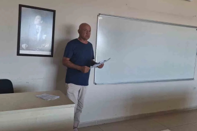 40 yıllık gazeteci 65 yaşında bölüm birincisi olarak mezun oldu

