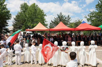 Erzincan’da Kur’an kursu öğrencilerinden yıl sonu şenliği
