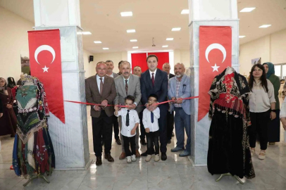 Çavdarhisar’da yılsonu sergisi açıldı
