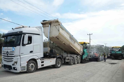 Balıkesir’in dört bir yanında yollara Büyükşehir dokunuşu
