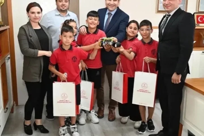 Koçarlı’nın ’Neşe Robot’u Türkiye üçüncüsü oldu
