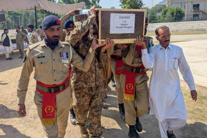 Pakistan’da düşen helikopterde 22 asker hayatını kaybetti
