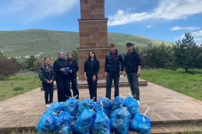 Çıldır’da öğrencilerinden örnek davranış
