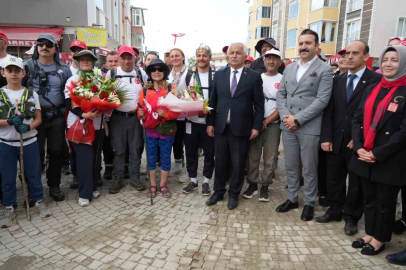 Atatürk ve İstiklal Yolu Yürüyüşü’nde katılımcılar, Seydiler ilçesine ulaştı
