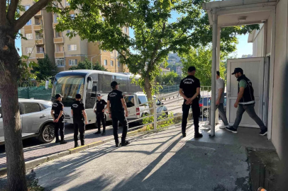 Uyuşturucu operasyonundan gözaltına alınan ünlüler adliyeye sevk edildi
