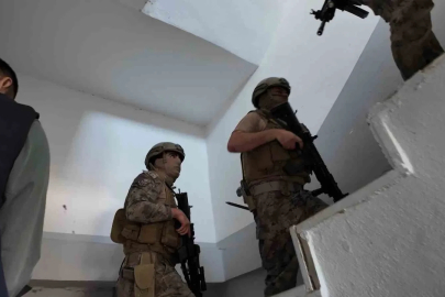 Adıyaman’da sanal devriye operasyonunda 14 kişi gözaltına alındı
