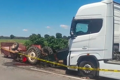 Kırklareli’nde tırın çarptığı traktörün sürücüsü hayatını kaybetti
