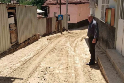 Sel suları köyü esir aldı, maddi hasar meydana geldi
