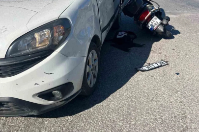 Alaplı’da zincirleme kaza; Motosikletteki 2 kişi yaralandı
