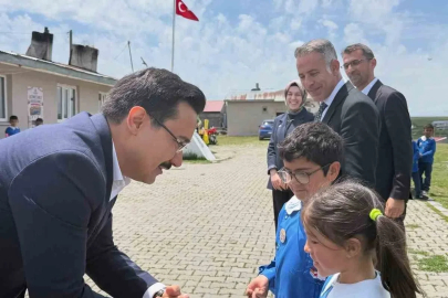 Akyaka Kaymakamı İsmail Demirtaş’tan köy okullarına yakın ilgi
