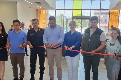 Öğrencilerden muhteşem sergi ve tiyatro gösterisi
