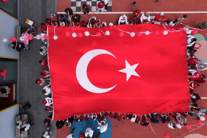 Büyükşehirin çocuk kütüphanesi miniklerinden a milli takıma yürekleri ısıtan destek
