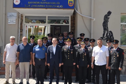 Bayındır Kaymakamı Mete’den Jandarma’ya kuruluş yıl dönümü ziyareti
