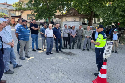 50 traktör sürücüsüne eğitim verildi
