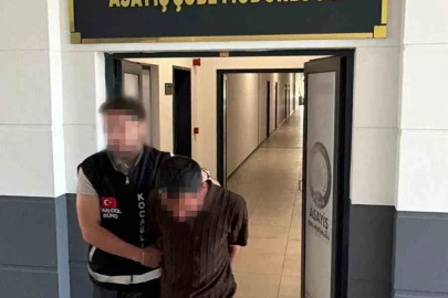 Kendini polis olarak tanıtıp vatandaşı dolandıran şüpheli otobüste yakalandı
