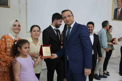 Cizre’de 7’den 70’e Okuyan Cizre Projesinde 2,5 milyon sayfa kitap okundu
