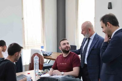 Başkan Çolakbayrakdar, sınava girecek öğrencilere başarılar diledi
