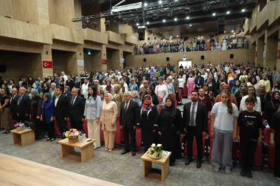 ’Nahita’nın Renkleri Defilesi’ büyük beğeni topladı
