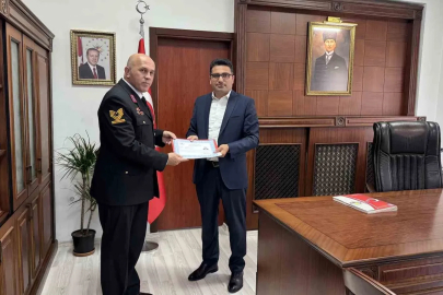 Başarılı jandarma personellerine başarı belgesi
