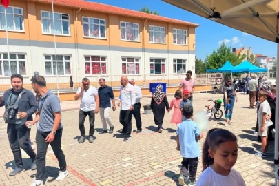 Tavşanlı’da okulda hayır çarşısı düzenlendi
