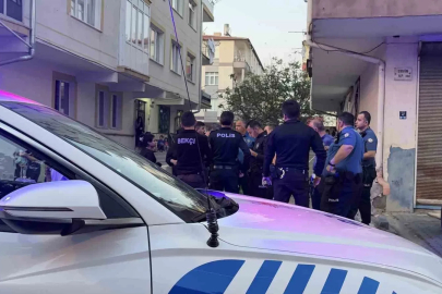 Eski kayınvalidesini ve baldızını bıçakla yaraladı
