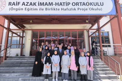 Örgün eğitimle birlikte hafızlık eğitimi
