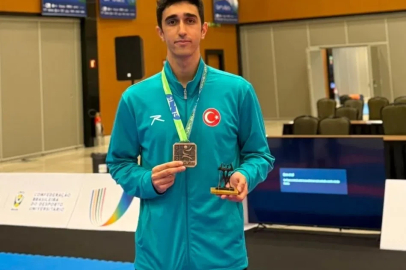 Denizlili Batuhan karate dünya üçüncüsü oldu
