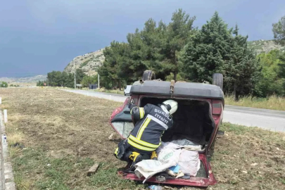 Yoldan çıkan otomobil takla attı: 2 yaralı
