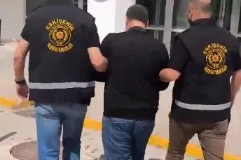 Eskişehir’de 24 yıl hapis cezası bulunan ve 9 yıldır kaçan şüpheli yakalandı
