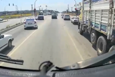 Osmaniye’de itfaiye aracına fermuar sistemiyle geçiş koridoru oluşturdular
