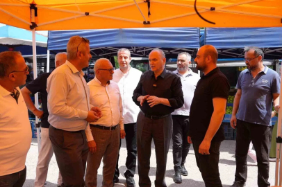 Başkan Özlü, pazarcı esnafıyla bir araya geldi
