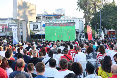Dünya Kupası heyecanı Bodrum Meydanı’na taşındı
