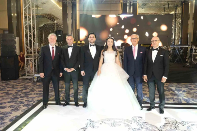 Görkemli  düğünle mutluluğa ’evet’ dediler
