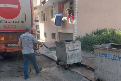 lkadım’da temizlik çalışmaları sürüyor
