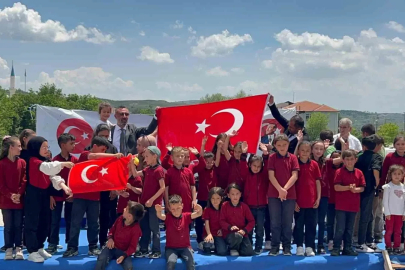 Seyitömer Ortaokulu’nda Bahar Şenliği coşkusu

