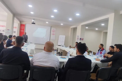 Şırnak’ta muhtarlarla güçlü aile için ortak akıl toplantısı
