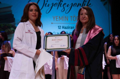 Beslenme ve Diyetetik Bölümü mezunları diyetisyenlik yemini etti
