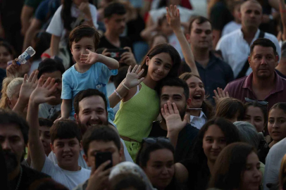 Başkan Çerçioğlu, çocukları yılsonu şenliği ile buluşturdu
